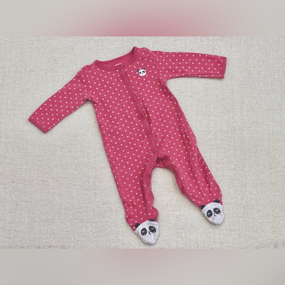 Baby girl clothes. Footies. 9 months. Carter’s